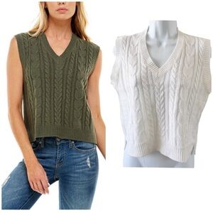 No Comment Junior’s Cable-Knit Sweater Vest